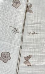 Bebek Kelebek Desenli 4 Kat Müslin Örtü 90*90